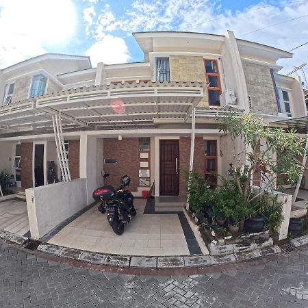 Ndalem Ngadimulyo Homestay Jogja Family Only Ngabean Exterior foto