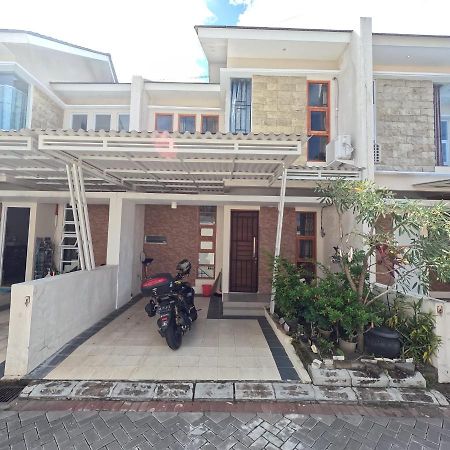 Ndalem Ngadimulyo Homestay Jogja Family Only Ngabean Exterior foto
